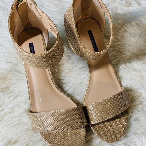 Comfortable Stuart Weitzman shoes - Picture 5 of 5
